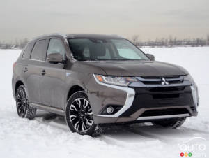 2018 Mitsubishi Outlander PHEV Review: The Cold, Hard Reality of Winter